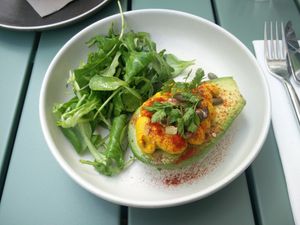 Avocado "Hard boiled style" at Le Potager de Charlotte - Rennequin in Paris