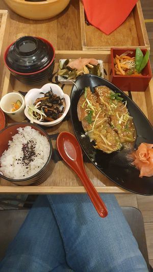 Bento box with grilled eggplant at Mari's MetchaMatcha Wasyoku in Vienna