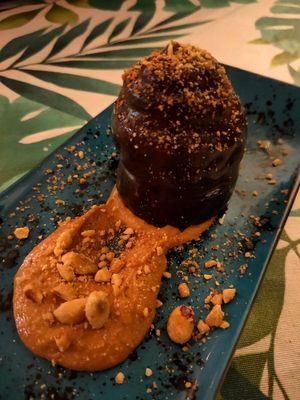 Peanut bomb at Coco Cuina Viva in Cadaques