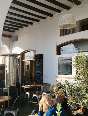 Small terrace in winter time at Coco Cuina Viva in Cadaques