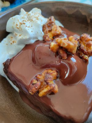 Brownie de moniato at Coco Cuina Viva in Cadaques