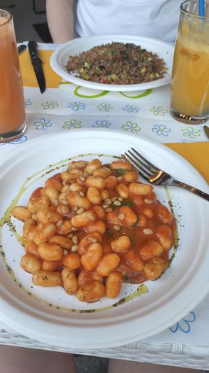  at Va Pensiero Nutrition Cafe in Venice