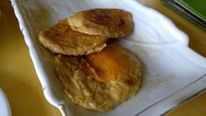 Amazing fake ommelet eggs (sunny side up) at YiLiang in Datong