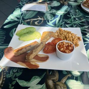 The Big Ve
Facon (2), Veggie Sausage (2), Avocado, Harissa Tofu, Hashbrown, Fried Tomato,
Beans & Toasted Bloomer (2)  at Woodchats in Chorley