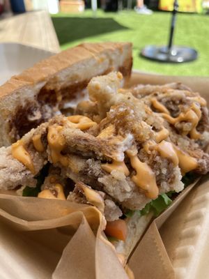 The Oyster Mushroom Chik’n was almost too real on this Sammy! If it wasn’t an all vegan restaurant I would’ve really questioned it!! Lol! One of the best Sammies I’ve had!  at Modern Shaman in Whittier