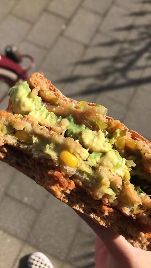 avocado burger at Witte Broodje in Geleen