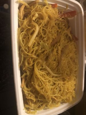 Singapore mei fun (gf) 
  at Zen Garden in Great Neck