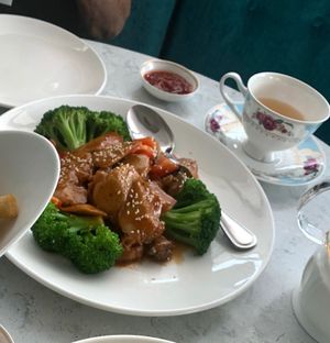 Tea and sesame chicken  at Zen Garden in Great Neck