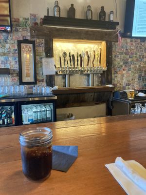 Nice vibe  at South Gate Brewing Company in Oakhurst