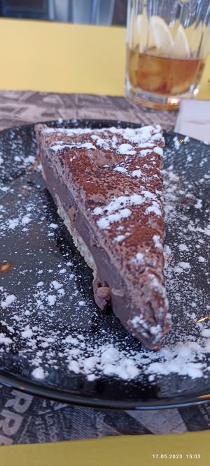  at La Factoría Vegana in Leon