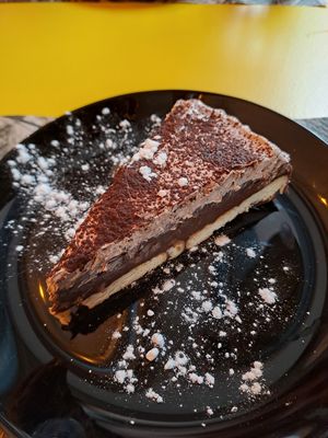 Tarta de chocolate at La Factoría Vegana in Leon