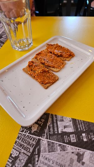 X at La Factoría Vegana in Leon