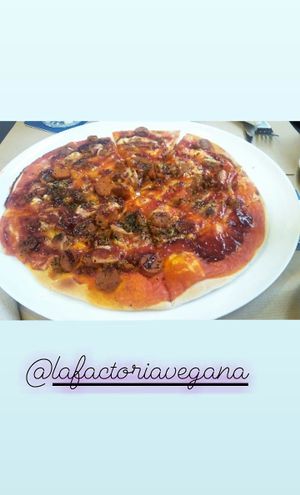 Esta súper buena y llena un montón 100% recomendable at La Factoría Vegana in Leon