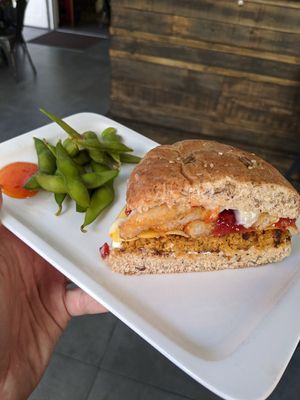 burger with blue "cheese" at La Factoría Vegana in Leon