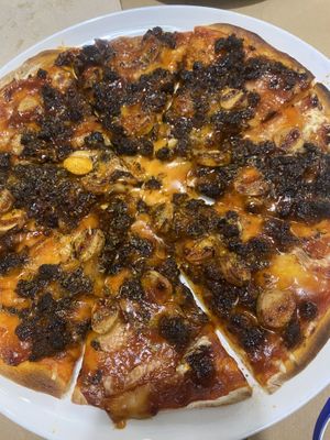 Pizza barbacoa  at La Factoría Vegana in Leon