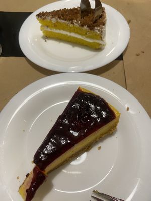 Tartas caseras at La Factoría Vegana in Leon