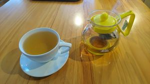 Mango flavored green tea at Kiseki no Shokutaku in Yokohama