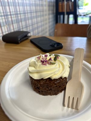 Vegan Carrot cake   at Logan MacLean in Waipu