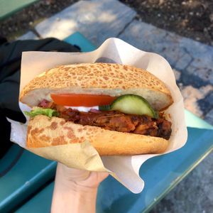 Pulled Jackfruit burger at The Butcher in Bern