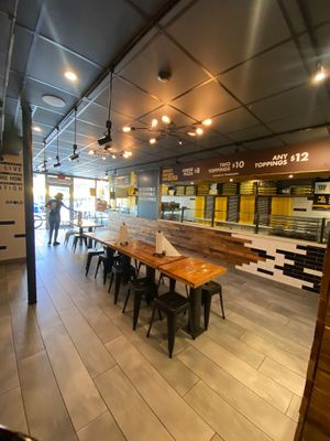 Store view at P.Pole Pizza in Coral Gables