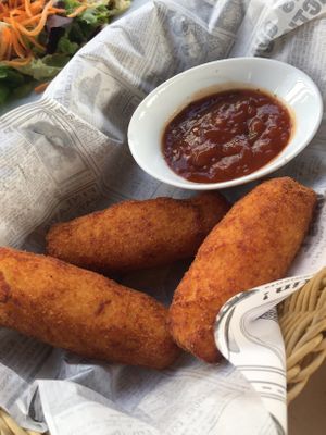 potato pockets stuffed with vegan creamcheese  at Brauhaus Sacher in Leonberg