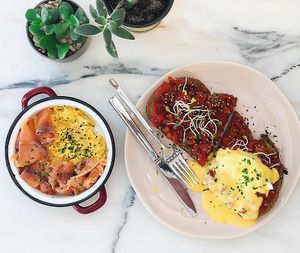 All of our toasts are 100% plant based, and you can add the toppings of your choice at Manjerica in Lisbon