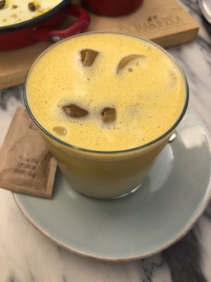 Iced Kurkuma Latte (3,80€)  at Manjerica in Lisbon