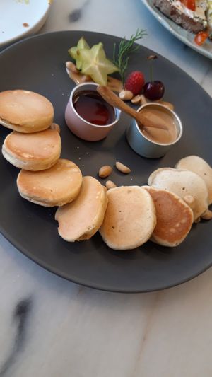 Mini pancakes at Manjerica in Lisbon