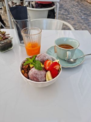  at Manjerica in Lisbon