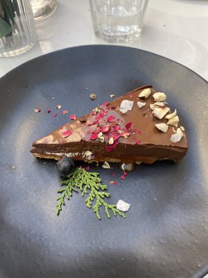 Yummy vegan Schoko Cake  at Manjerica in Lisbon