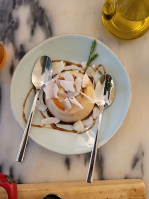 Pana Cotta (not worth it) at Manjerica in Lisbon