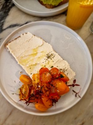 Cashew cheese at Manjerica in Lisbon