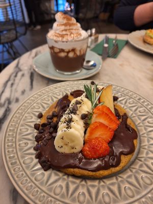 Vegan Pancake with Banana & Chocolate at Manjerica in Lisbon