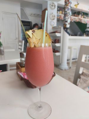 Sumo natural at Lo De Monik in Havana