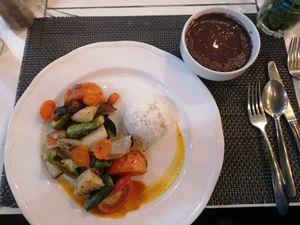 Vegetables with beans at Lo De Monik in Havana