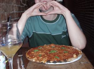   at Eetwinkel Buurman en Buurman - Rodeweg in Groningen
