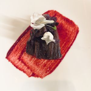 Witloof and red fruit 😍  at Antonio Chiodi Latini in Turin