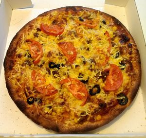 257 Vegan Deep Dish Pizza at Stenovn Delicato Pizza & Sharwarma in Odense