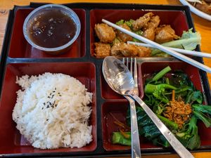 Bento Box at Leaf Corner 慈素 - Sembawang in North Singapore