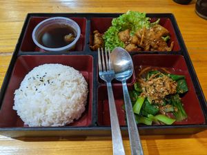 Honey chicken bento at Leaf Corner 慈素 - Sembawang in North Singapore