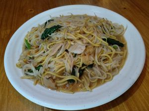 Signature Hokkien mee at Leaf Corner 慈素 - Sembawang in North Singapore