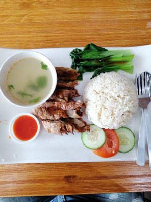 Roasted chicken rice at Leaf Corner 慈素 - Sembawang in North Singapore