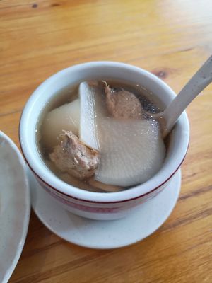 Radish soup at Leaf Corner 慈素 - Sembawang in North Singapore