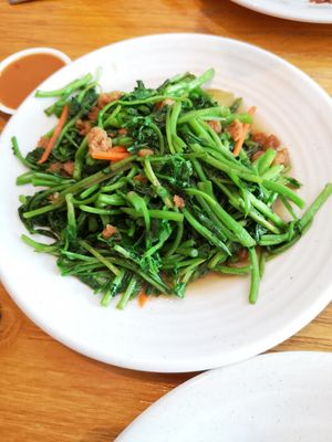 Stir fry Watercress at Leaf Corner 慈素 - Sembawang in North Singapore
