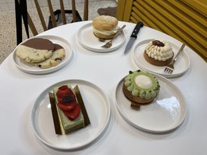   at Instant V in Aix-en Provence