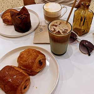   at Instant V in Aix-en Provence