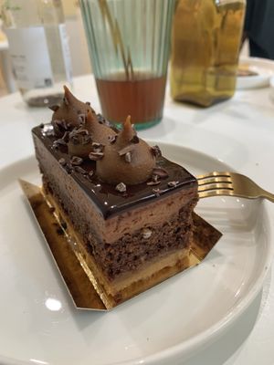   at Instant V in Aix-en Provence