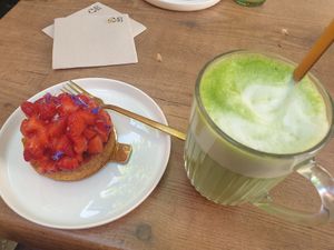  at Instant V in Aix-en Provence