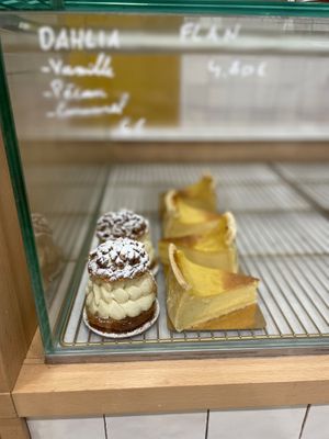 Pastries   at Instant V in Aix-en Provence