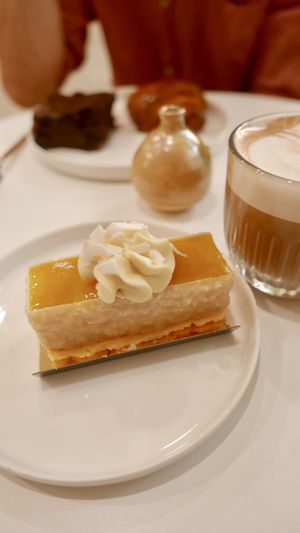   at Instant V in Aix-en Provence